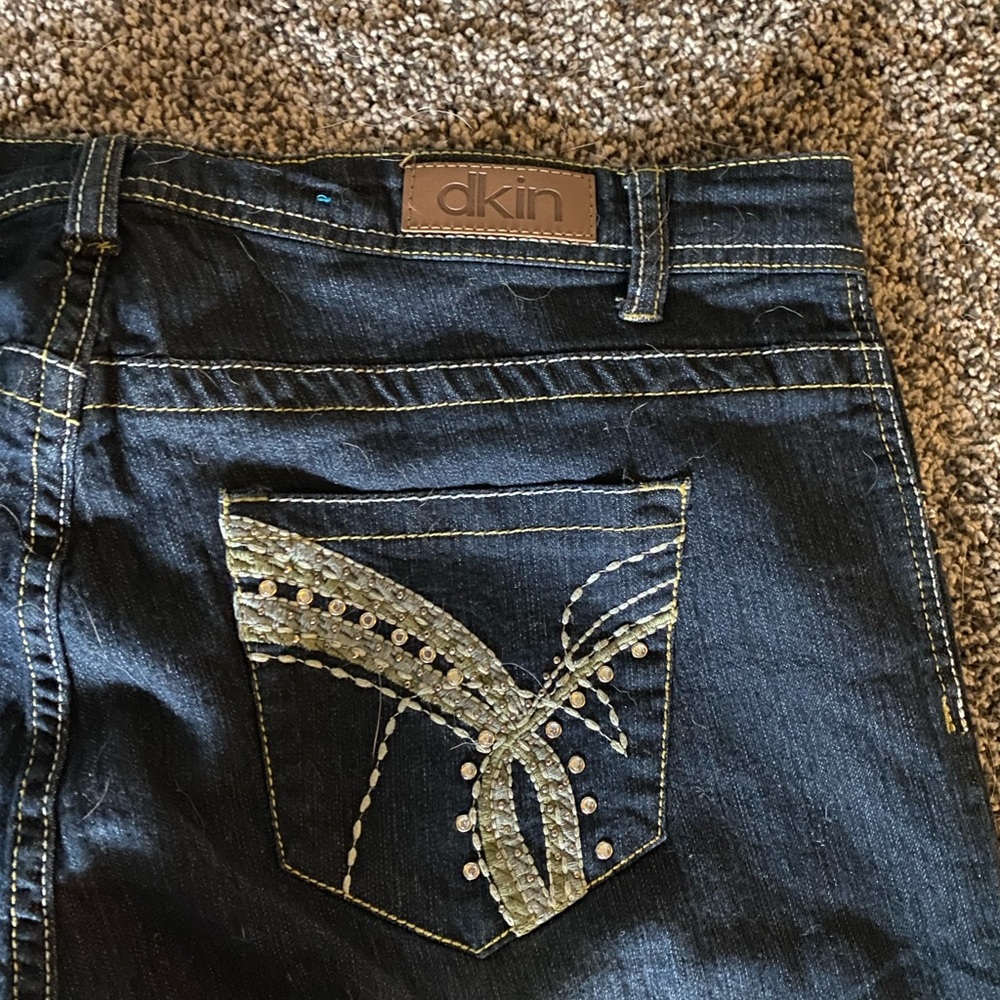 DKIN 14W Stretch Jeans Capri Dark Blue Stretch Denim Embellishments 14 W - Picture 7 of 7